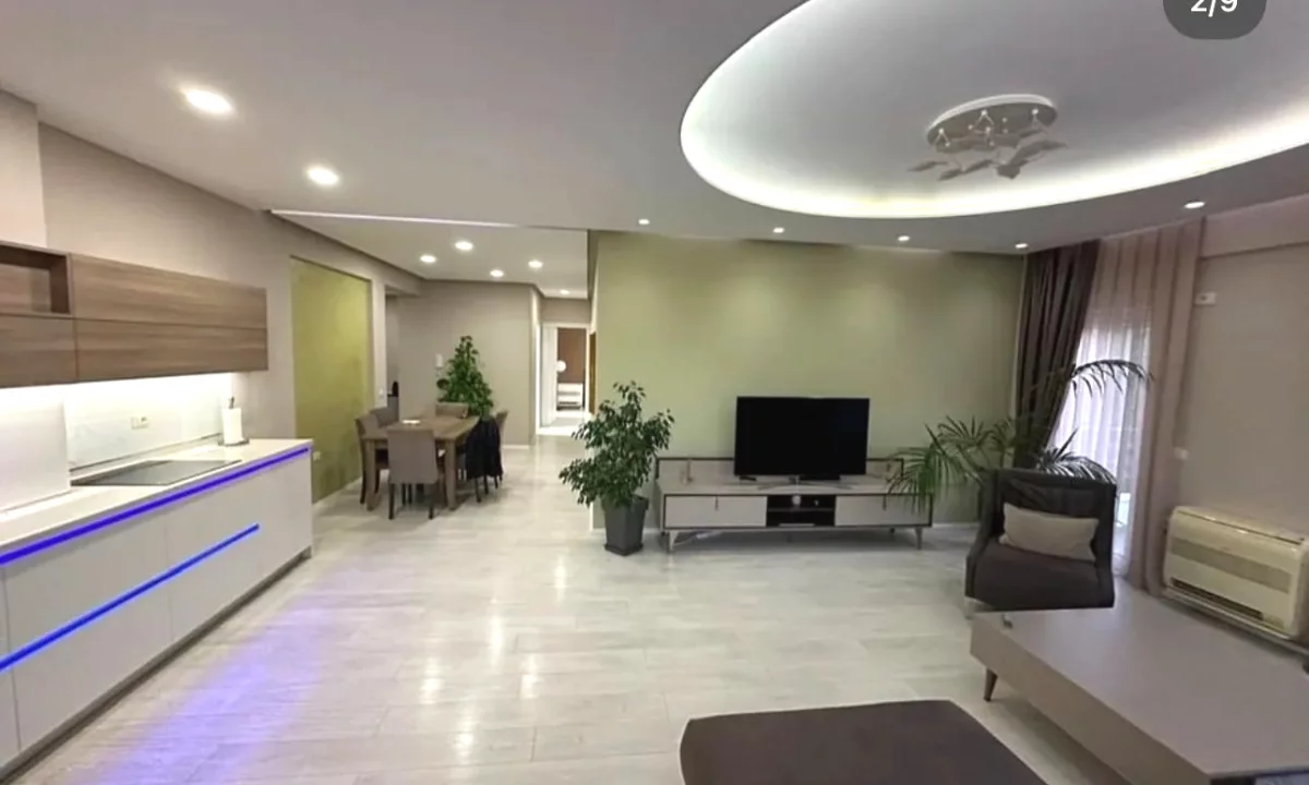 Shtepi me qera Apartament ne Tirane, 3+1, Mobilimi E mobiluar, Pagesa 1,400  Euro.