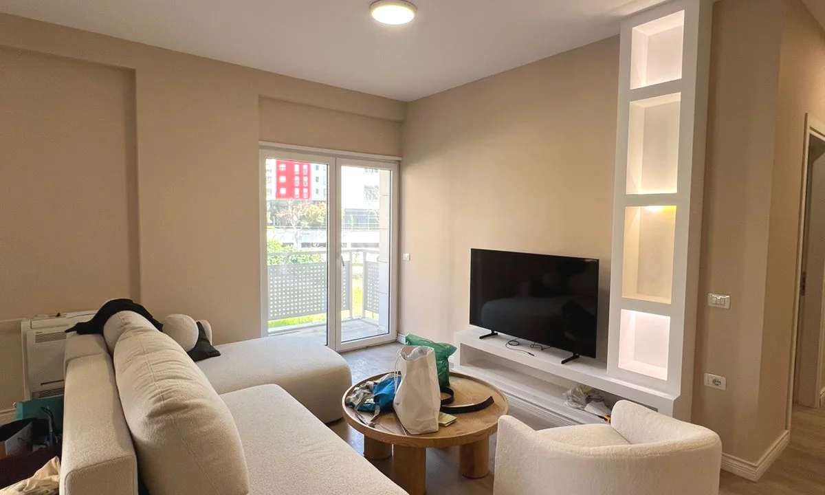 Appartamento in affitto a Tirana 2+1, Arredato