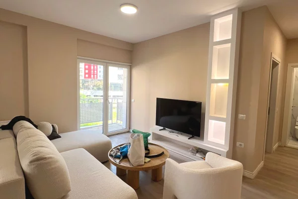 Appartamento in affitto a Tirana 2+1, Arredato