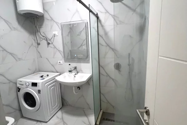 Appartamento in affitto a Tirana 2+1, Arredato