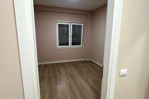 Appartamento in affitto a Tirana 2+1, Arredato