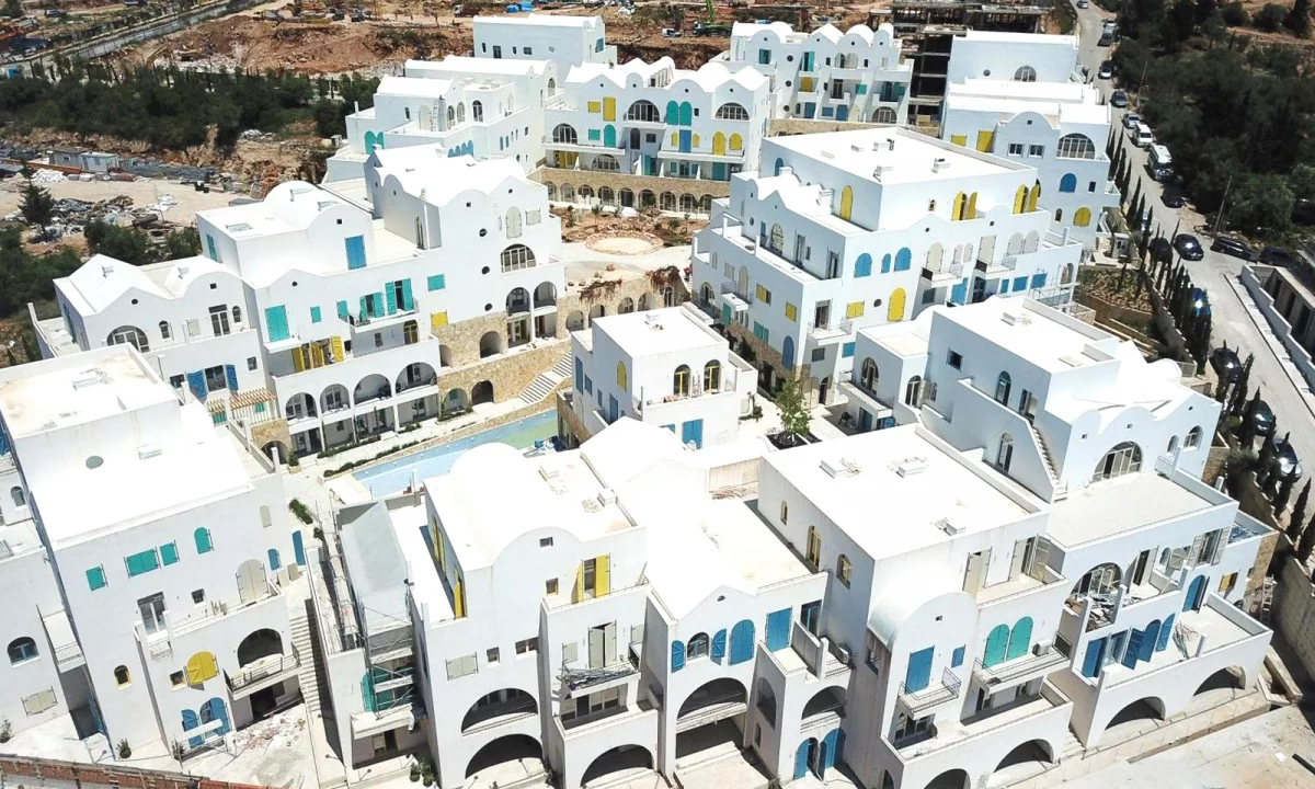 Shtepi ne shitje Apartament ne Himare, 2+1, Mobilimi Bosh, pa mobiluar, Pagesa 368,200  Euro.