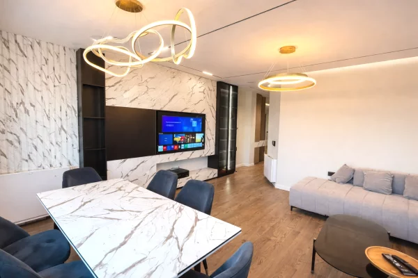 Shtepi me qera Apartament ne Tirane, 2+1, Mobilimi E mobiluar, Pagesa 1,300  Euro.