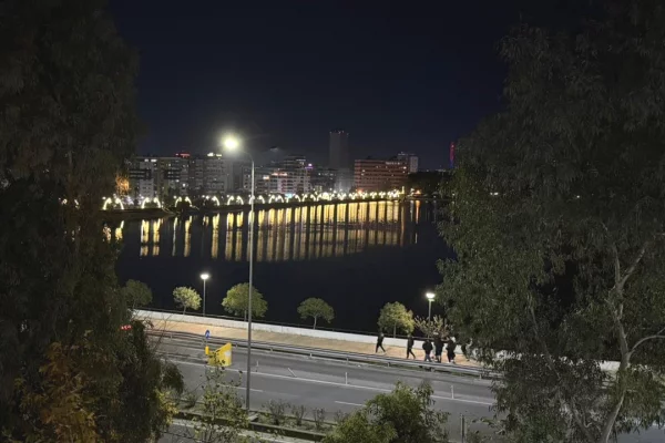 Shtepi me qera Apartament ne Tirane, 2+1, Mobilimi E mobiluar, Pagesa 1,300  Euro.