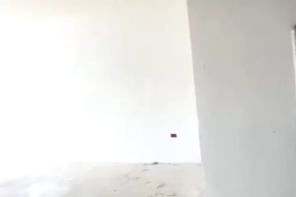 Shtepi ne shitje Apartament ne Tirane, 1+1, Mobilimi Bosh, pa mobiluar, Pagesa 110,000  Euro.