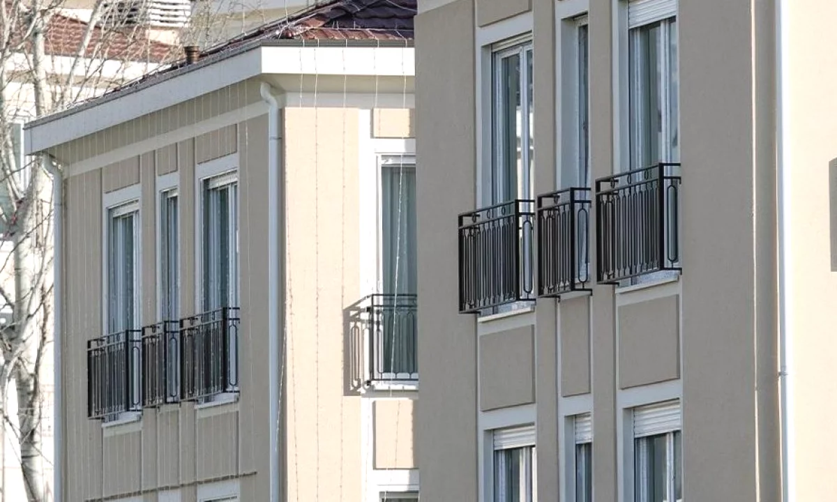 Shtepi ne shitje Vila Luksoze ne Tirane, 5+1, Mobilimi Bosh, pa mobiluar, Pagesa 1,440,400  Euro.