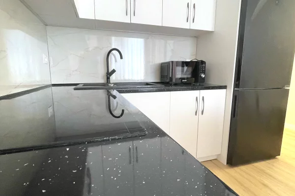 Shtepi me qera Apartament ne Tirane, 1+1, Mobilimi E mobiluar, Pagesa 600  Euro.