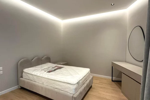 Shtepi me qera Vila Luksoze ne Tirane, 3+1, Mobilimi E mobiluar, Pagesa 4,500  Euro.