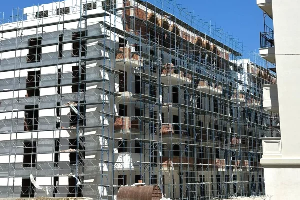 Shtepi ne shitje Apartament ne Tirane, 1+1, Mobilimi Bosh, pa mobiluar, Pagesa 112,000  Euro.