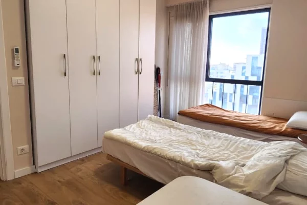 Shtepi me qera Apartament ne Tirane, 2+1, Mobilimi E mobiluar, Pagesa 1,100  Euro.