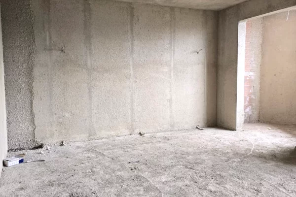Shtepi ne shitje Apartament ne Tirane, 2+1, Mobilimi Bosh, pa mobiluar, Pagesa 165,000  Euro.