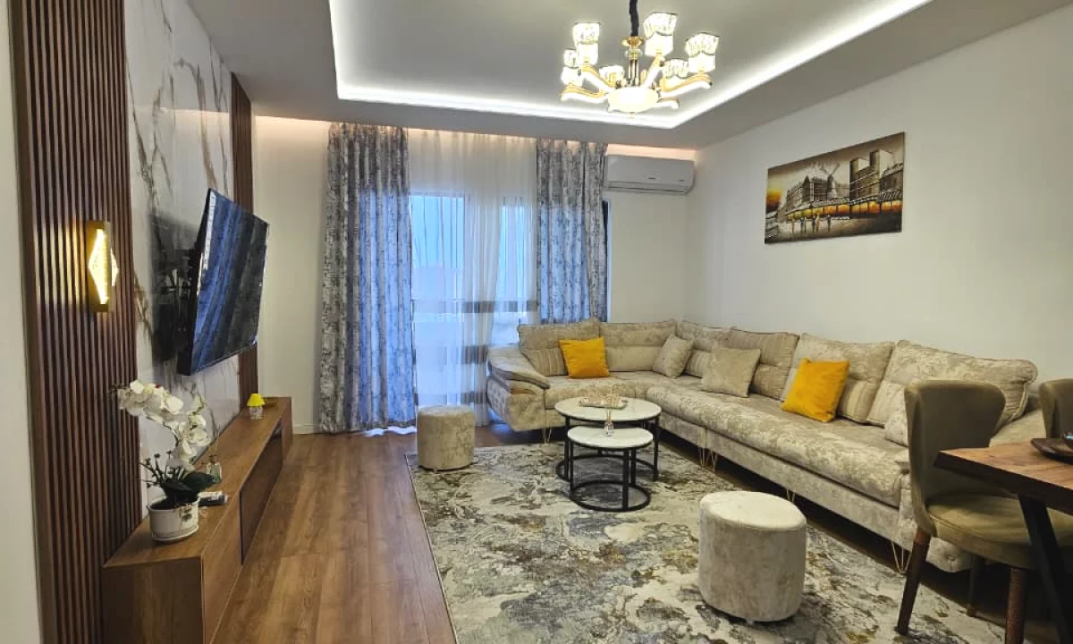 Shtepi ne shitje Apartament ne Tirane, 2+1, Mobilimi E mobiluar, Pagesa 265,000  Euro.