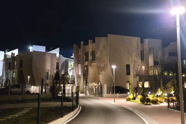 Shtepi me qera Vila Luksoze ne Tirane, 3+1, Mobilimi E mobiluar, Pagesa 5,000  Euro.