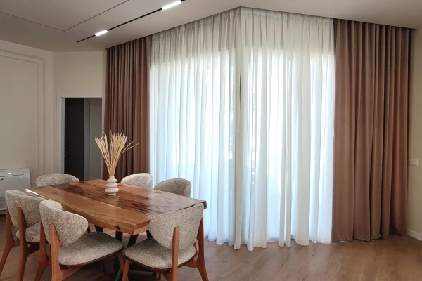 Shtepi me qera Vila Luksoze ne Tirane, 3+1, Mobilimi E mobiluar, Pagesa 5,000  Euro.