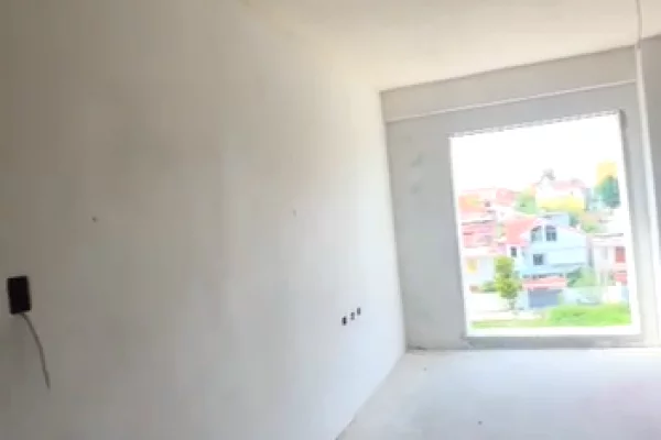 Shtepi ne shitje Apartament ne Tirane, 1+1, Mobilimi Bosh, pa mobiluar, Pagesa 110,000  Euro.