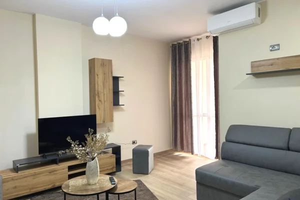 Shtepi me qera Apartament ne Tirane, 1+1, Mobilimi E mobiluar, Pagesa 600  Euro.