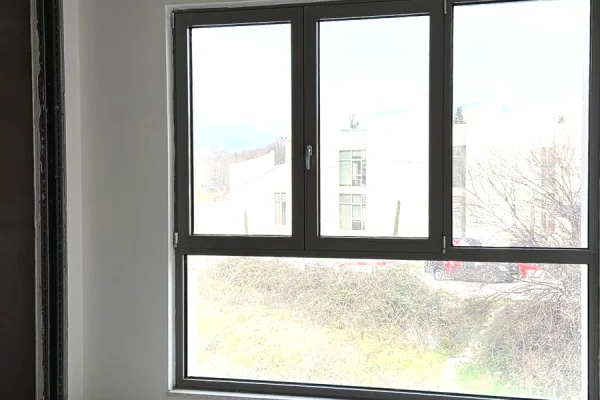 Shtepi ne shitje Apartament ne Tirane, 2+1, Mobilimi Bosh, pa mobiluar, Pagesa 38,000,000  Leke.