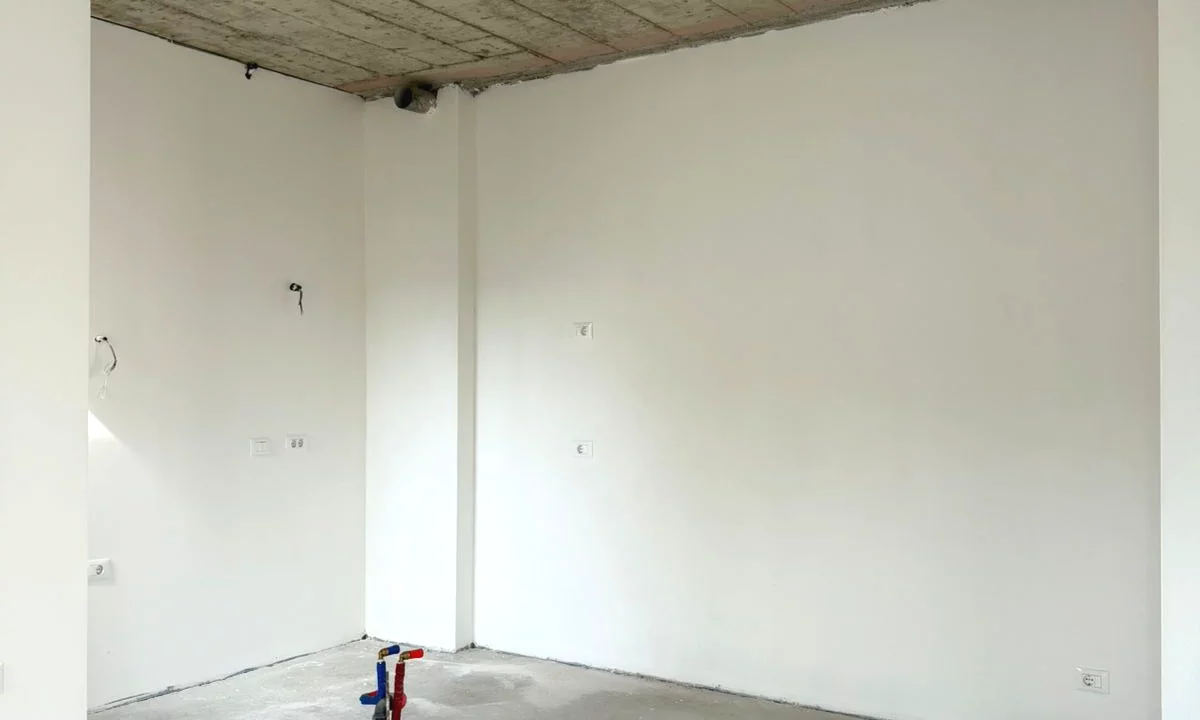 Shtepi ne shitje Apartament ne Tirane, 2+1, Mobilimi Bosh, pa mobiluar, Pagesa 38,000,000  Leke.