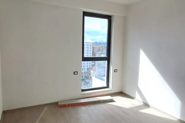 Shtepi ne shitje Apartament ne Tirane, 2+1, Mobilimi Bosh, pa mobiluar, Pagesa 192,700  Euro.
