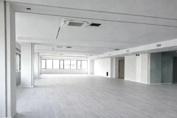 🔥Jepet me qira Ambient Biznesi te Kompleksi Delijorgji, Rruga e Kavajës❗