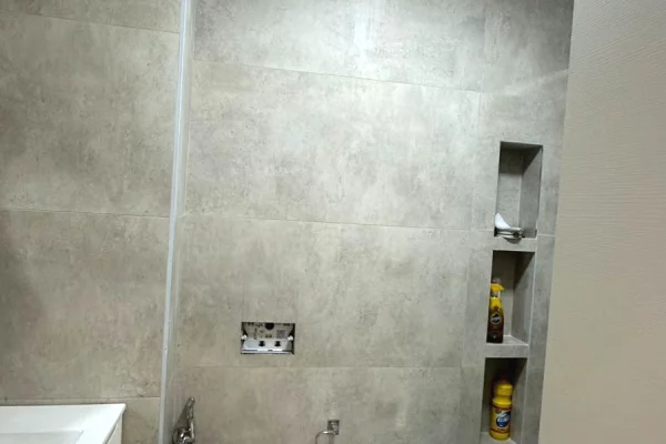 Shtepi me qera Apartament ne Tirane, 1+1, Mobilimi E mobiluar, Pagesa 650  Euro.