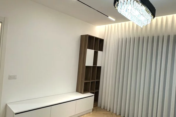 Shtepi me qera Apartament ne Tirane, 1+1, Mobilimi E mobiluar, Pagesa 650  Euro.