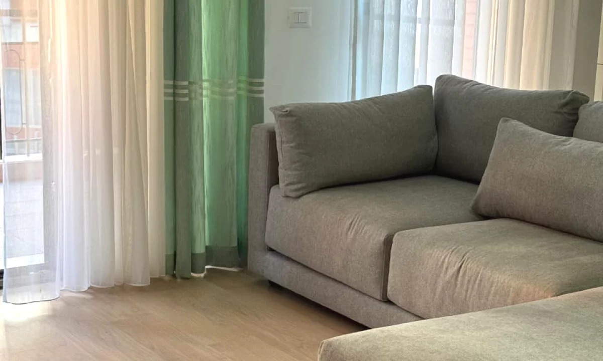 Shtepi me qera Apartament ne Tirane, 1+1, Mobilimi E mobiluar, Pagesa 75,000  Leke.