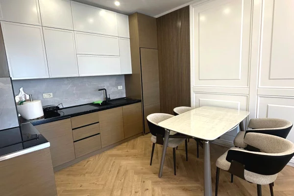 Shtepi me qera Apartament ne Tirane, 1+1, Mobilimi E mobiluar, Pagesa 900  Euro.