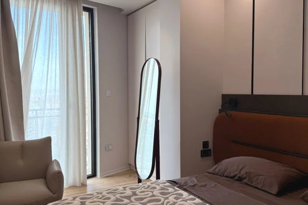 Shtepi me qera Apartament ne Tirane, 1+1, Mobilimi E mobiluar, Pagesa 1,000  Euro.