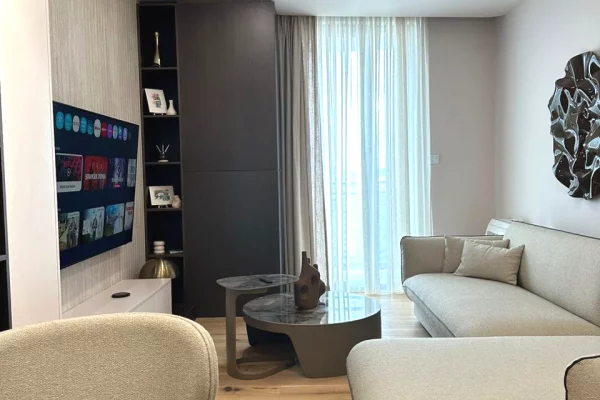 Shtepi me qera Apartament ne Tirane, 1+1, Mobilimi E mobiluar, Pagesa 1,000  Euro.