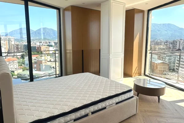 Shtepi me qera Apartament ne Tirane, 2+1, Mobilimi E mobiluar, Pagesa 1,300  Euro.