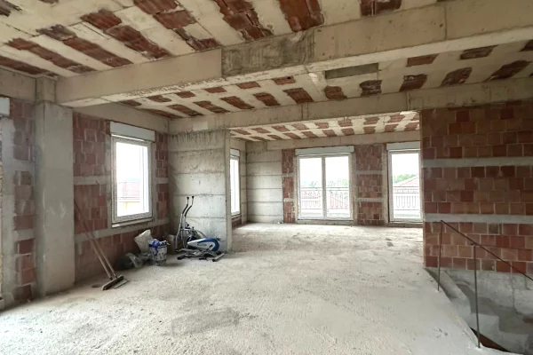 Shtepi ne shitje 3+1 ne Tirane - 1,100,000 Euro