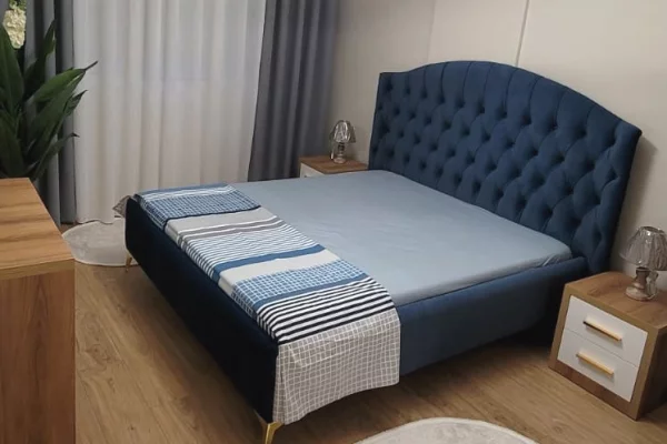 Shtepi me qera Apartament ne Tirane, 2+1, Mobilimi E mobiluar, Pagesa 80,000  Leke.