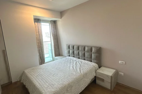 Shtepi me qera Apartament ne Tirane, 2+1, Mobilimi E mobiluar, Pagesa 1,500  Euro.