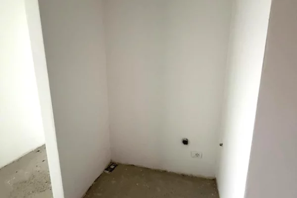 Shtepi ne shitje Apartament ne Tirane, 2+1, Mobilimi Bosh, pa mobiluar, Pagesa 554,300  Euro.