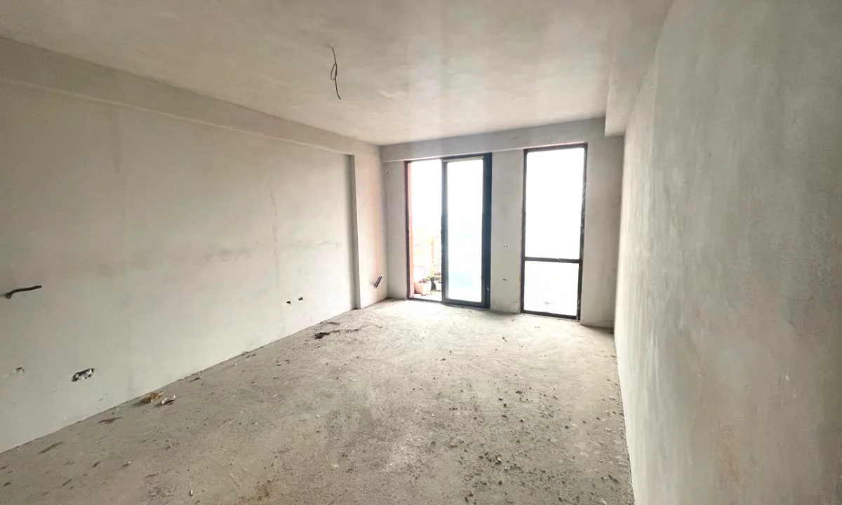 Apartment for sale in Tirana 2+1, Emty