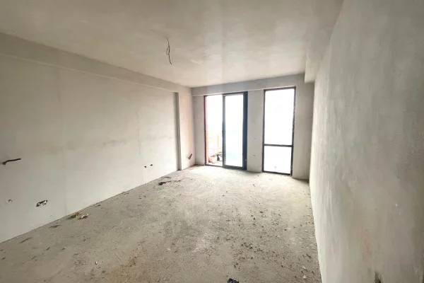 House for Sale 2+1 in Tirana - 14,000,000 Leke