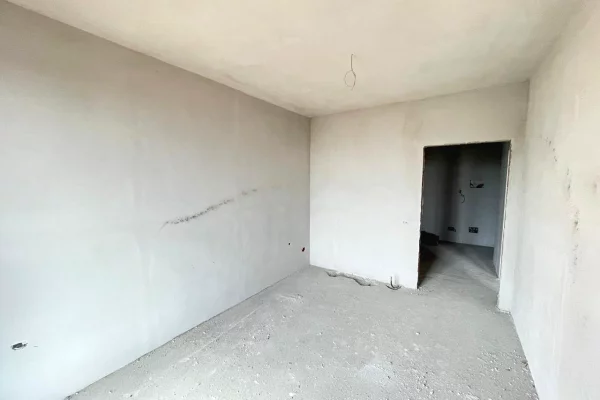 Apartment for sale in Tirana 2+1, Emty