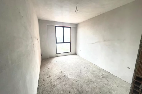 Apartment for sale in Tirana 2+1, Emty