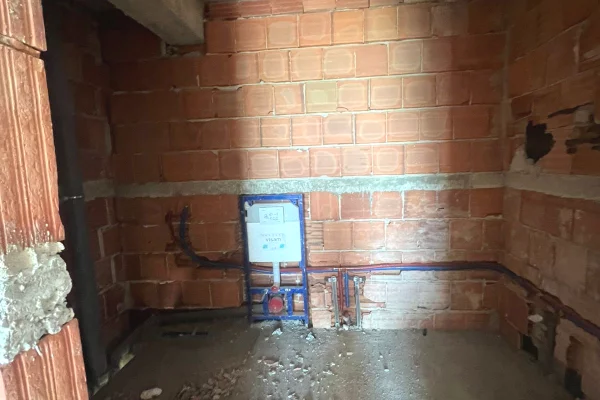 Shtepi ne shitje Apartament ne Tirane, 2+1, Mobilimi Bosh, pa mobiluar, Pagesa 148,000  Euro.
