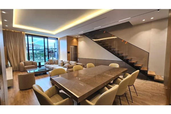 Shtepi me qera 3+1 ne Tirane - 5,000 Euro