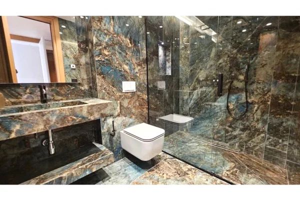 Shtepi me qera Vila Luksoze ne Tirane, 3+1, Mobilimi E mobiluar, Pagesa 5,000  Euro.