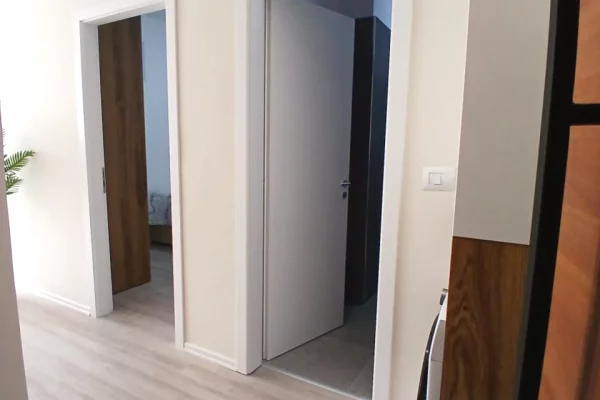 Shtepi me qera Apartament ne Tirane, 2+1, Mobilimi E mobiluar, Pagesa 900  Euro.