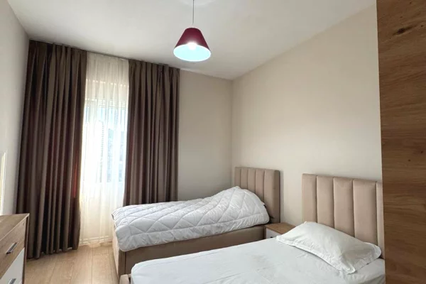 Shtepi me qera Apartament ne Tirane, 2+1, Mobilimi E mobiluar, Pagesa 1,500  Euro.