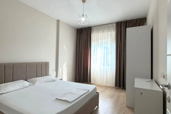 Shtepi me qera Apartament ne Tirane, 2+1, Mobilimi E mobiluar, Pagesa 1,500  Euro.