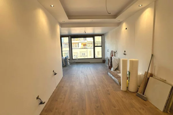 Shtepi ne shitje Apartament ne Tirane, 2+1, Mobilimi Bosh, pa mobiluar, Pagesa 290,000  Euro.