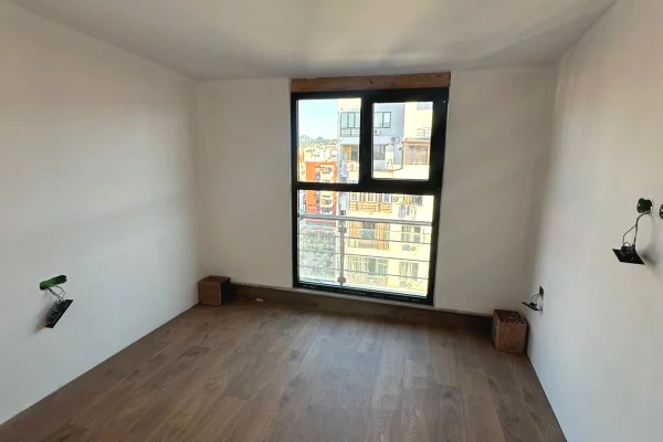 Shtepi ne shitje Apartament ne Tirane, 2+1, Mobilimi Bosh, pa mobiluar, Pagesa 290,000  Euro.