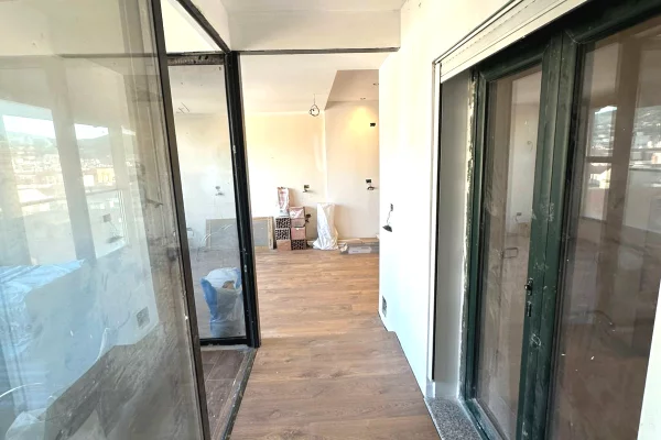 Shtepi ne shitje Apartament ne Tirane, 2+1, Mobilimi Bosh, pa mobiluar, Pagesa 290,000  Euro.