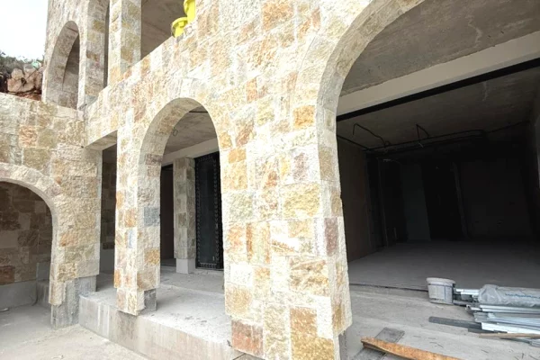 Shtepi ne shitje 2+1 ne Himare - 665,000 Euro