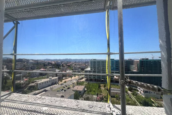 Shtepi ne shitje Apartament ne Tirane, 1+1, Mobilimi Bosh, pa mobiluar, Pagesa 100,000  Euro.